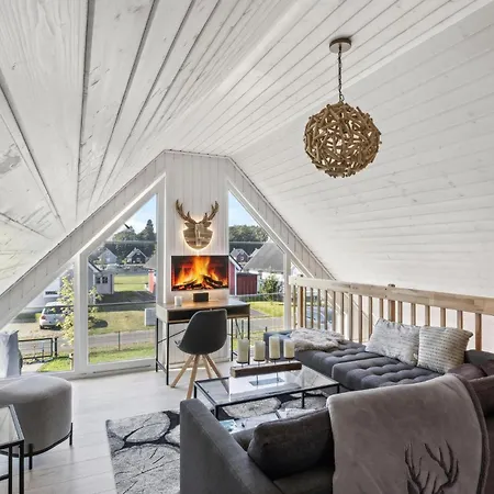 2 Bedroom Stunning In *