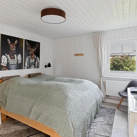 度假居 2 Bedroom Stunning In